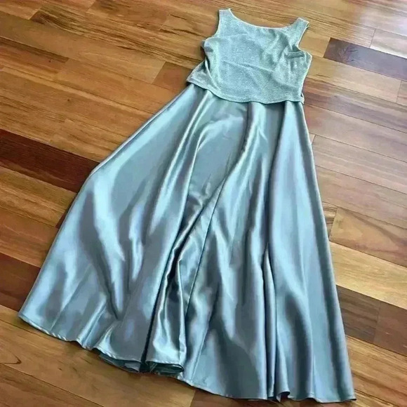 Arianna by Rachel Kaye gown - Picture 8 of 9